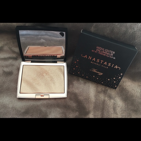 Anastasia Beverly Hills Other - Anastasia Bevery Hills Amrezy Highlighter Limited
